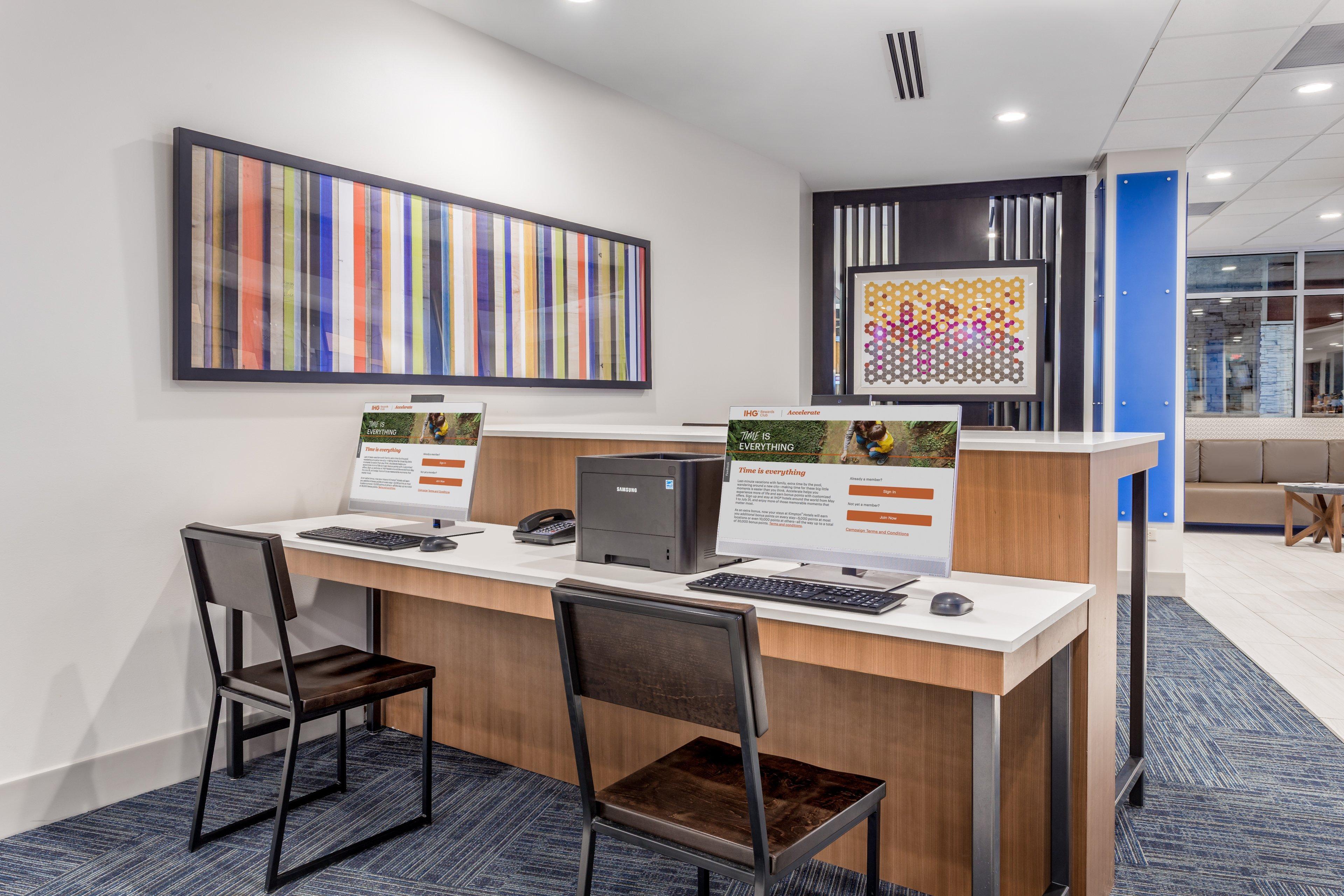Hotel Express & By Ihg